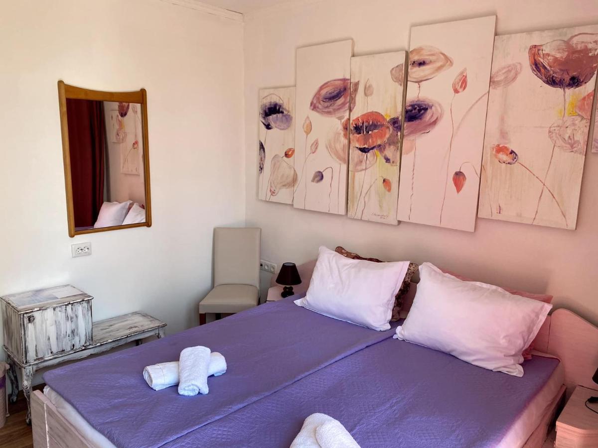 Artist'S House Hotel Tetritskaro ภายนอก รูปภาพ