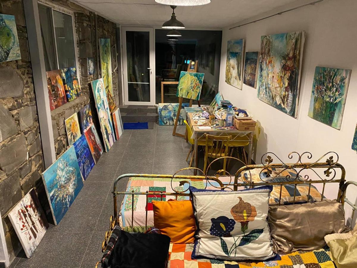 Artist'S House Hotel Tetritskaro ภายนอก รูปภาพ